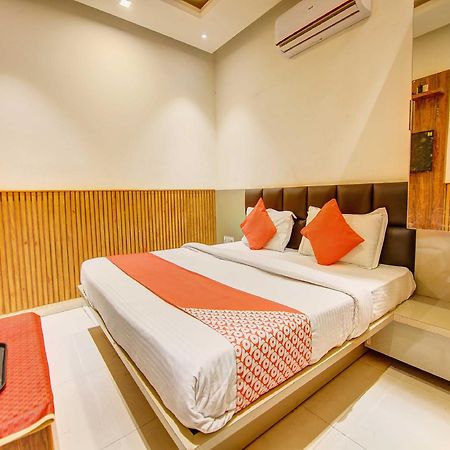 Hotel O Shri Sai Delhi  Exterior photo