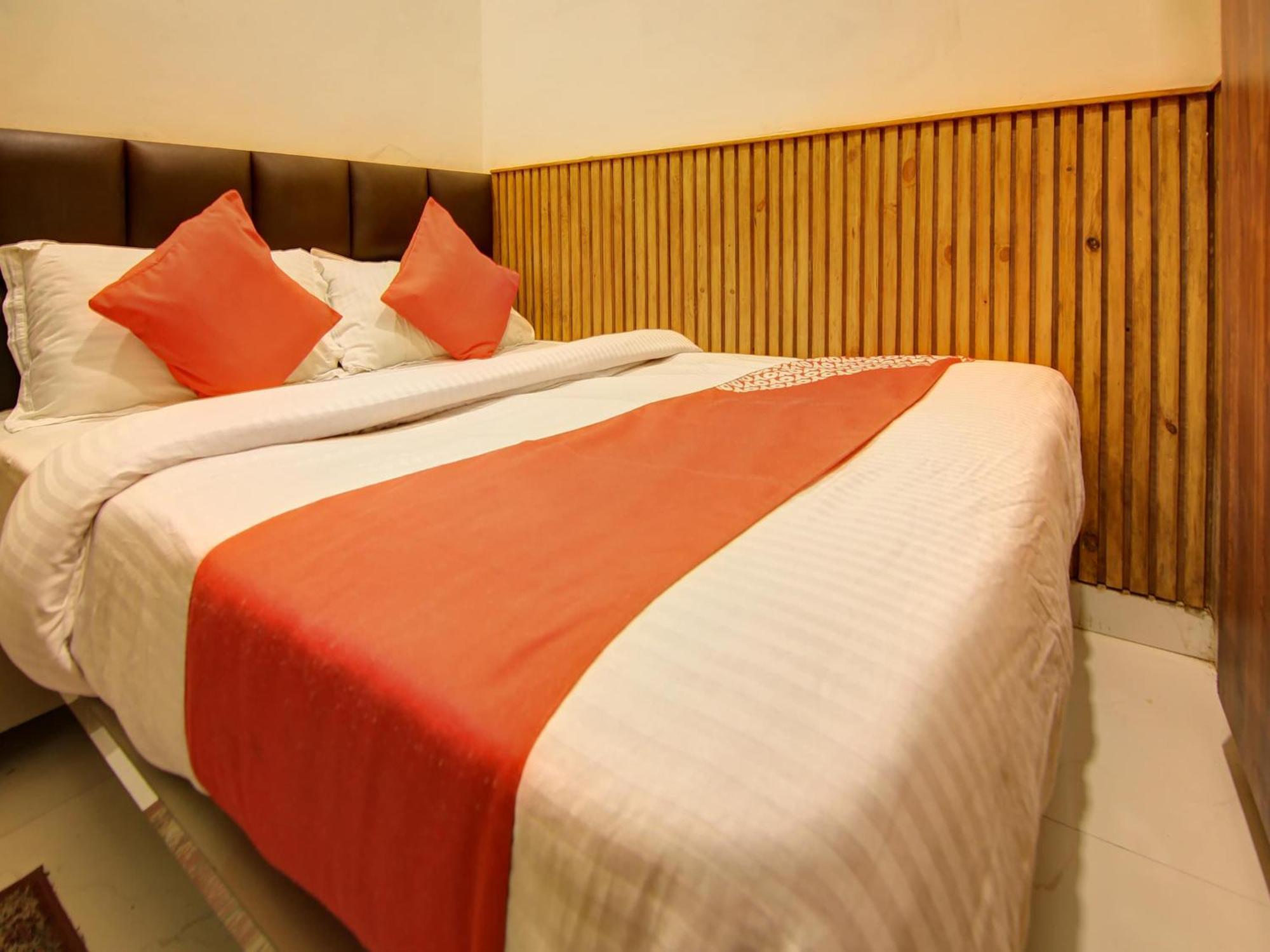 Hotel O Shri Sai Delhi  Exterior photo